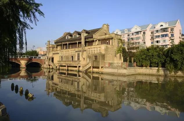 所在区:浦东新区创办人:马相伯所在区:长宁区七一中学111高中美德v中学大学图片