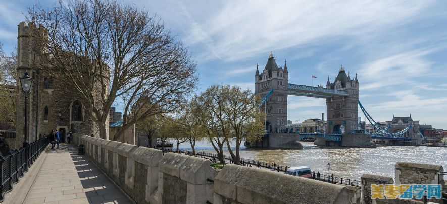 伦敦塔桥和伦敦塔   tower bridge & tower of london