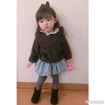 日本一岁小女孩Ruu走红