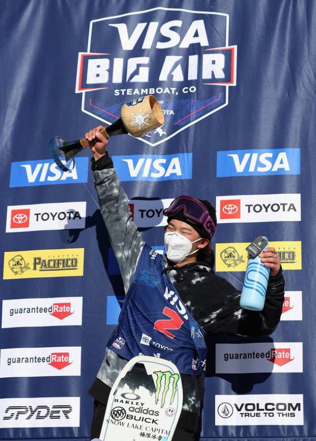 00后单板滑雪小将苏翊鸣为备战冬奥放弃做演员